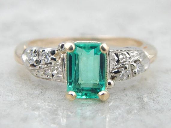 Ladies Engagement Rings Bold Shine-Colombian Emerald and Retro Era Ring for Engagement or Cocktail Piece