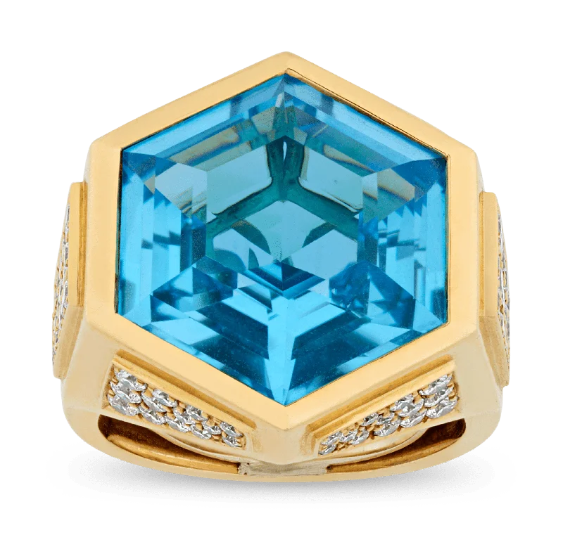 Ladies Crystal Rings -Marina B Blue Topaz Ring, 17.00 Carats