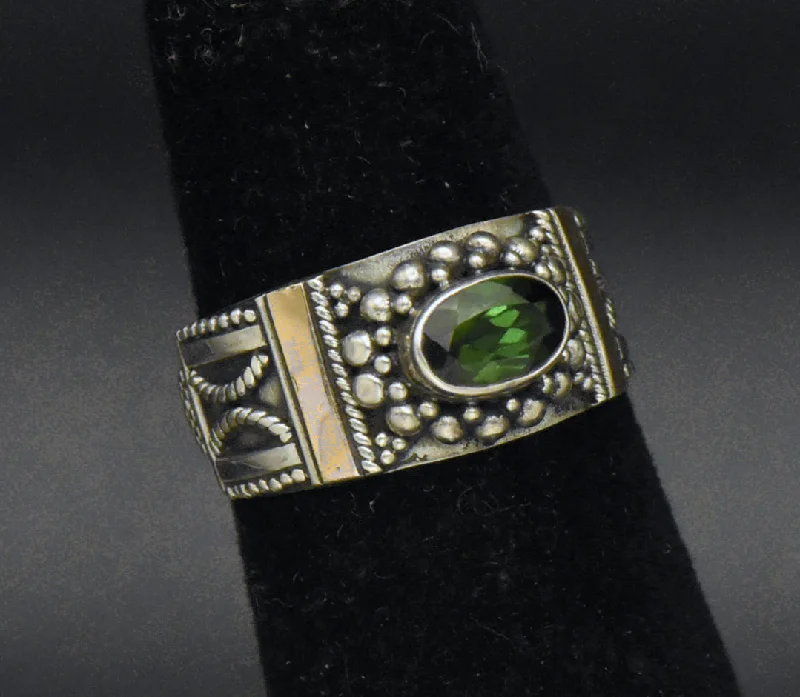 Ladies Titanium Rings -Vintage Handmade Green Tourmaline Sterling Silver Ring Ring - Size 3.25