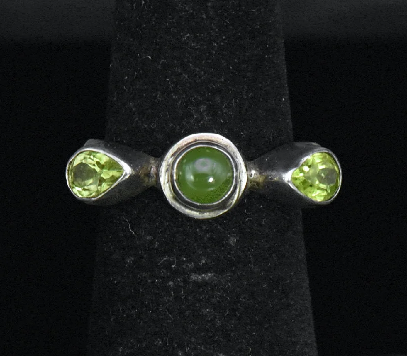 Ladies Nature-Inspired Rings -Vintage Handmade Peridot and Jade Sterling Silver Ring - Size 5.25