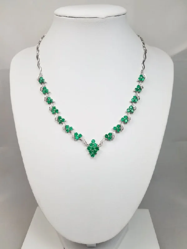 Ladies Necklaces for Sister Love-New! Glamorous 15.5" 18k White Gold Natural Emerald Diamond Custom Necklace