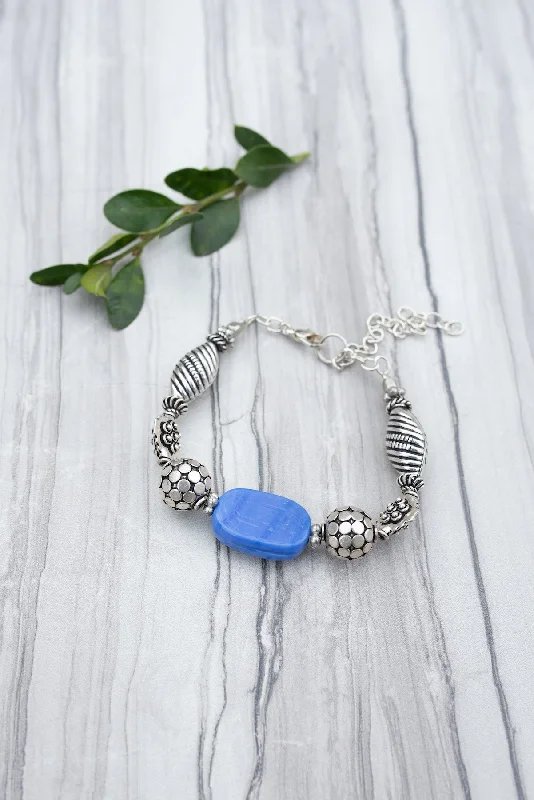 Ladies Eye-Catching Bracelets -Blue Jayanthi Bracelet