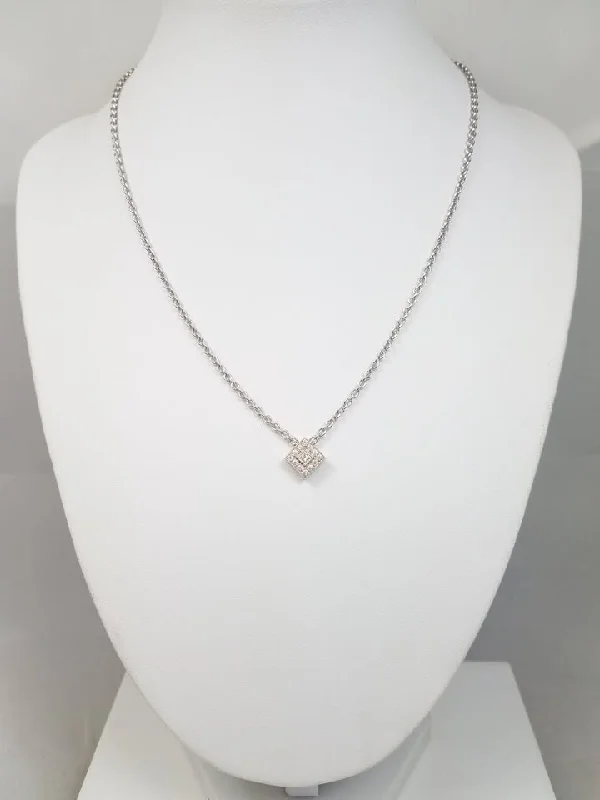 Ladies Necklaces with Navy Sapphire-Sensational 18k White Gold Diamond Pendant Necklace