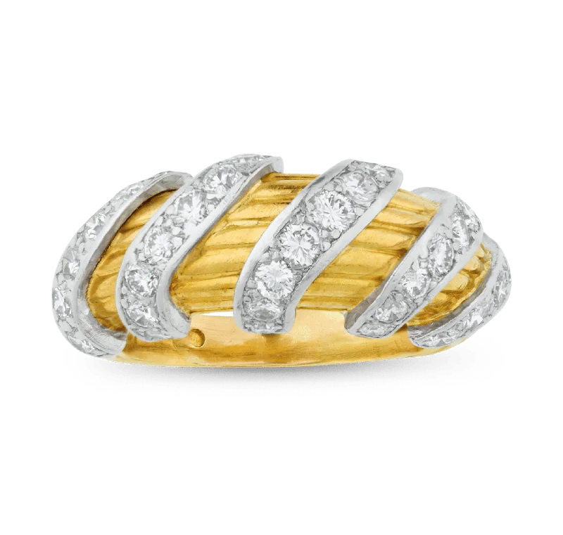 Ladies Signature Rings -Cartier Diamond Ring, 1.00 carat