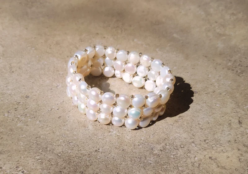 Ladies Jade Carved Bracelets -White Layered Pearl Bracelet