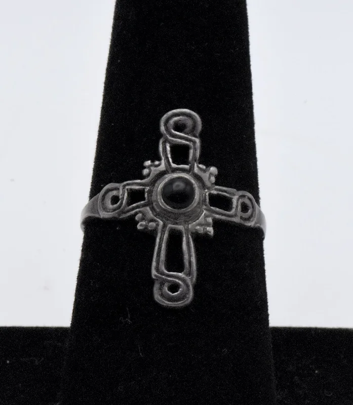 Ladies Painted Rings -Vintage Sterling Silver and Black Onyx Celtic Cross Ring - Size 8