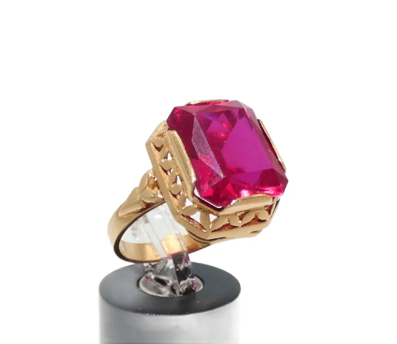 Ladies Minimalist Rings -Russian Ruby Ring